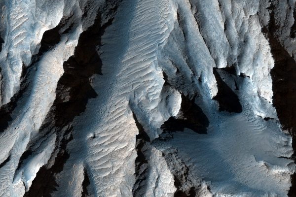 Mars Valley è più grande del Grand Canyon ed è la più grande del sistema solare: la NASA
