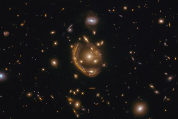 Qual era l ‘”anello fuso” che Hubble vide?